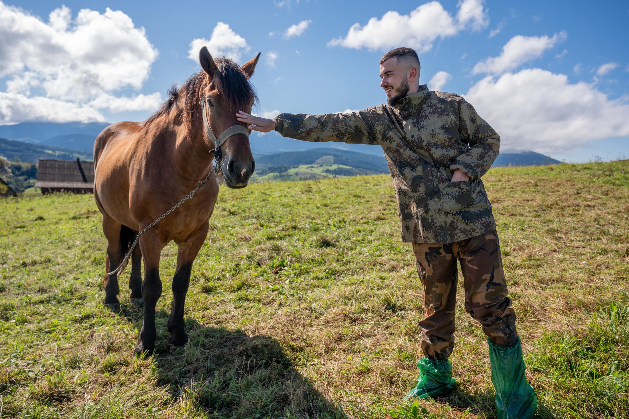 на квадроциклах до коней